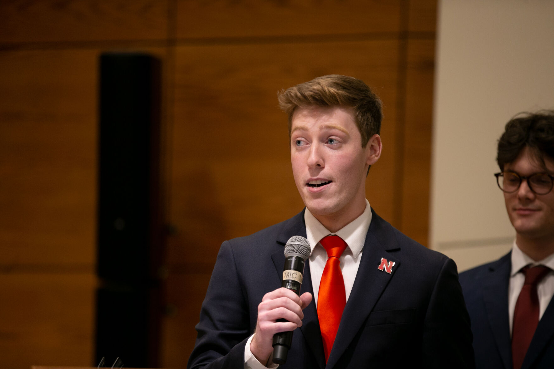 n-asundebate4-AC.jpg